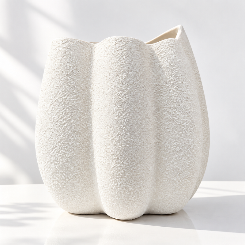 Nuage Petal Vase — White Ceramic, Matte | No.21 Blooms Dubai