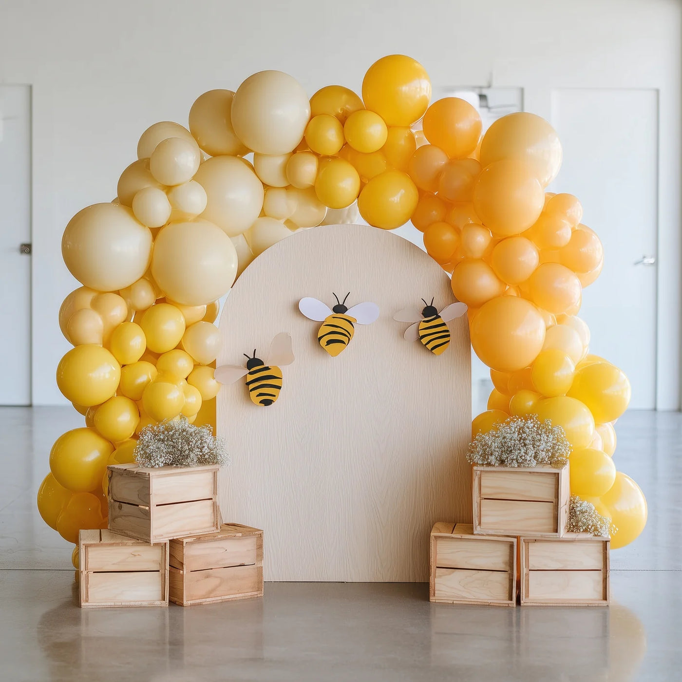 Bee-Themed Birthday Balloon Arrangement
