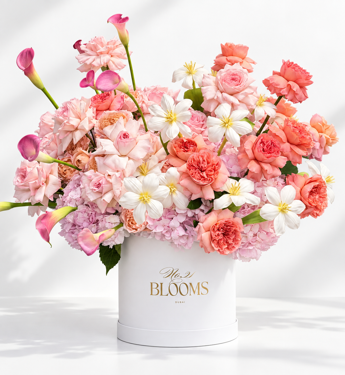 Coral Flamant — Luxury Hat Box Bouquet | No.21 Blooms Dubai